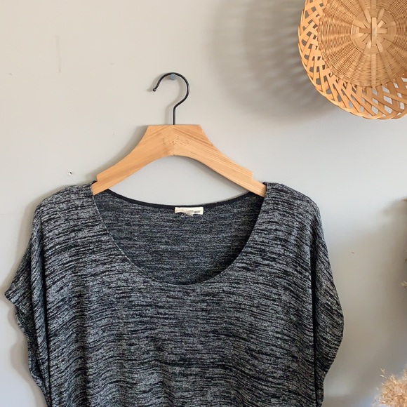 Aritzia tee dress - Picture 3 of 4